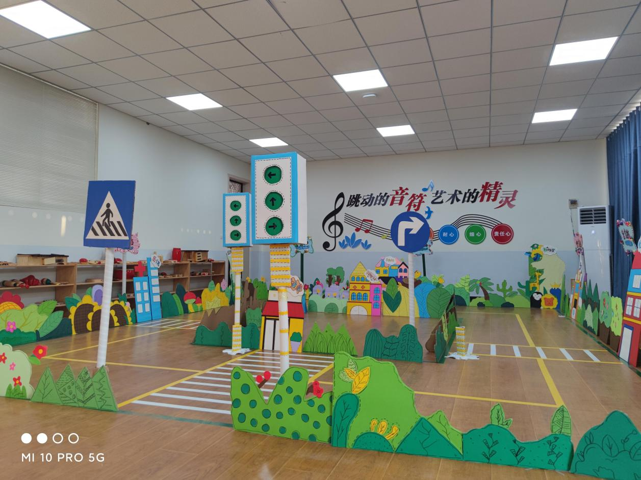 英华伟德柏林幼儿园——自制玩教具